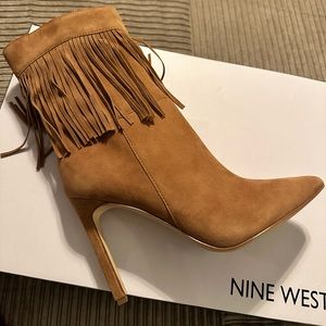 Women’s fringe boots